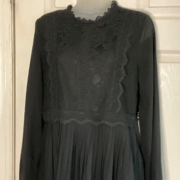 Lulus Charlisa Black Long-Sleeve Lace & Pleated Mini skater Dress short L NWT - Picture 5 of 13